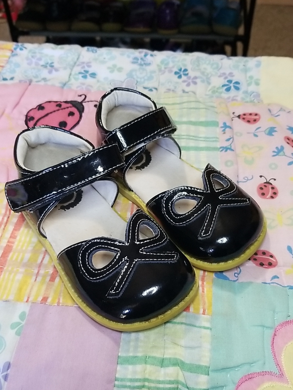Livie & Luca Black Patent Leather Mary Janes with Bows Size 7